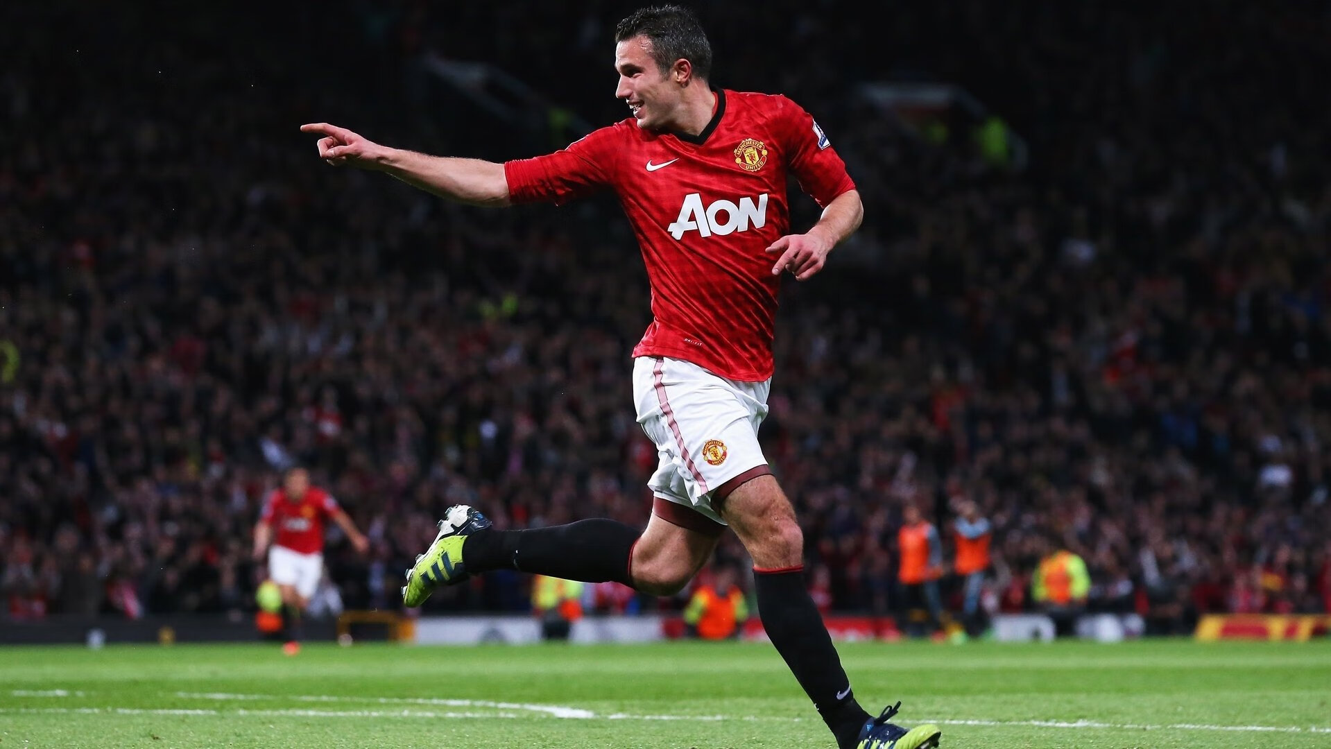 国际足球联赛中球队之间的对抗异常激烈，足球 对抗