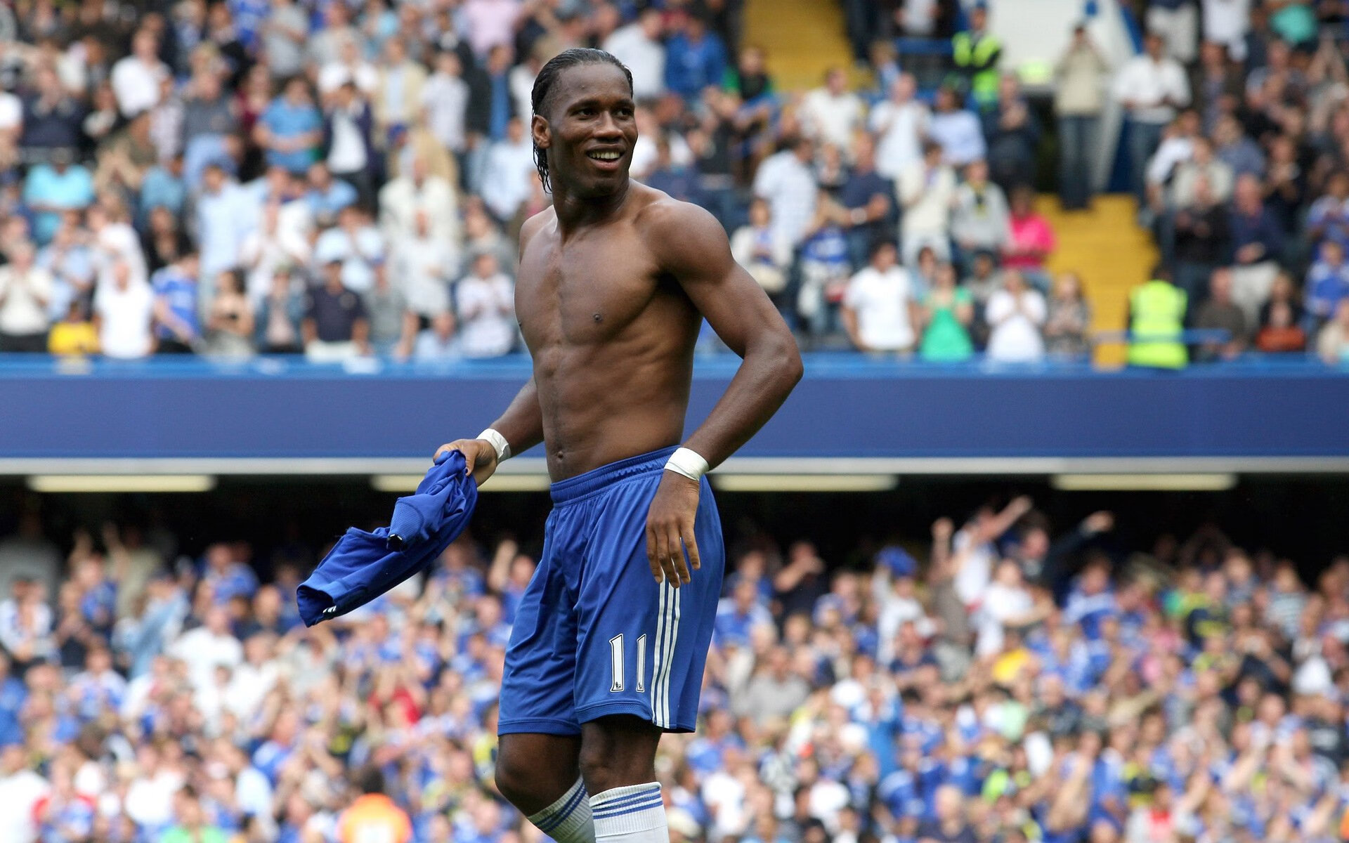 张玉宁梅开二度助华夏幸福晋级半决赛，张玉宁水平